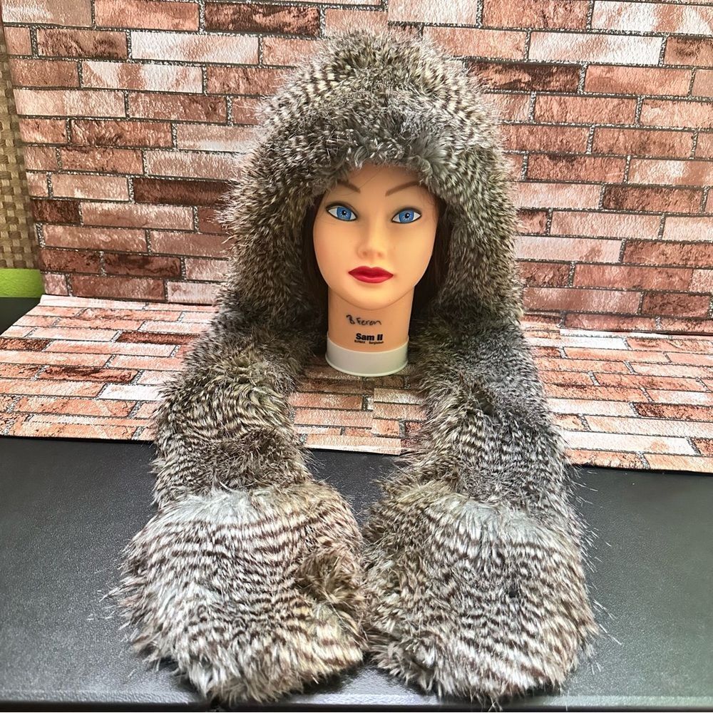 Spirithoods night owl faux fur winter hat